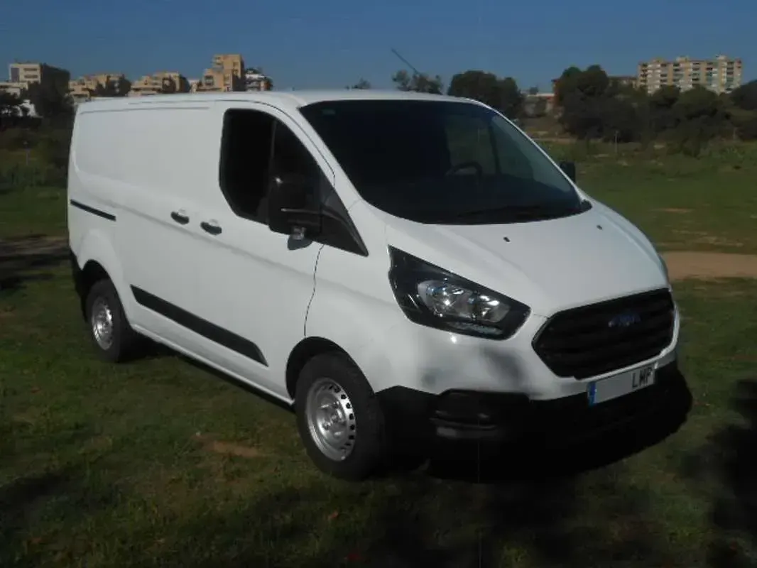 Usado Ford Transit Custom Ambiente 105 CV (77 kW) 2021 Blanco Van