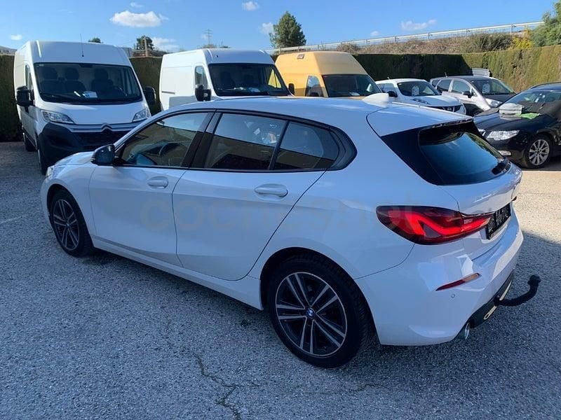 Usado BMW 118 150 CV (110 kW) 2021 Blanco Utilitario