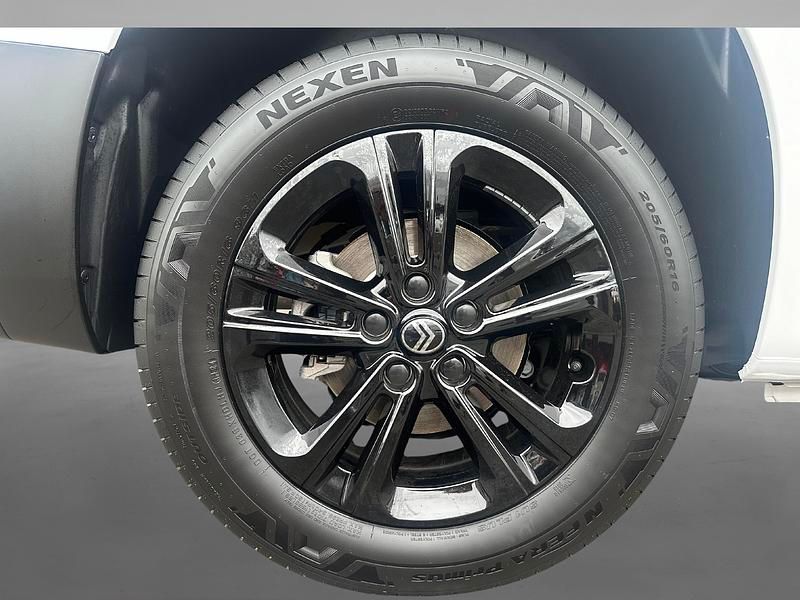 Usado Citroën Berlingo 100 CV (73 kW) 2025 Blanco kaolin Monovolumen