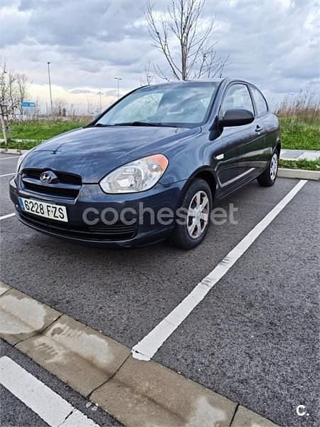 Usado Hyundai Accent GLS 110 CV (80 kW) 2008 Azul Berlina