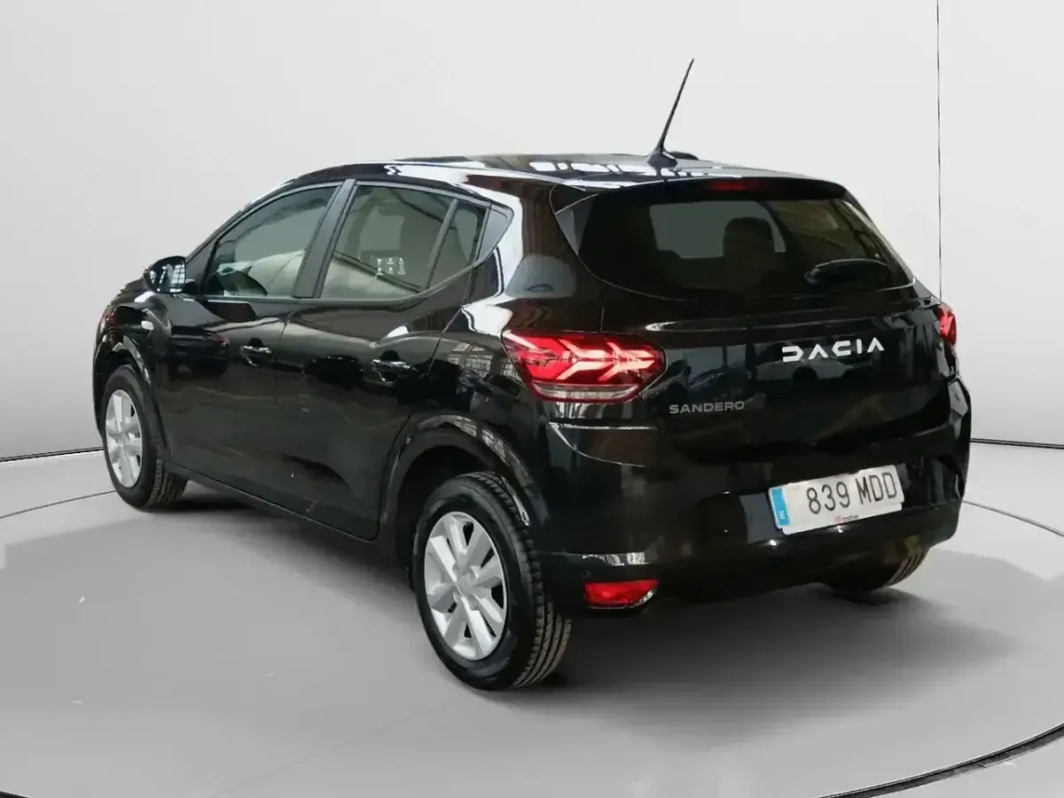 Usado Dacia Sandero Expression 101 CV (74 kW) 2022 Negro Berlina