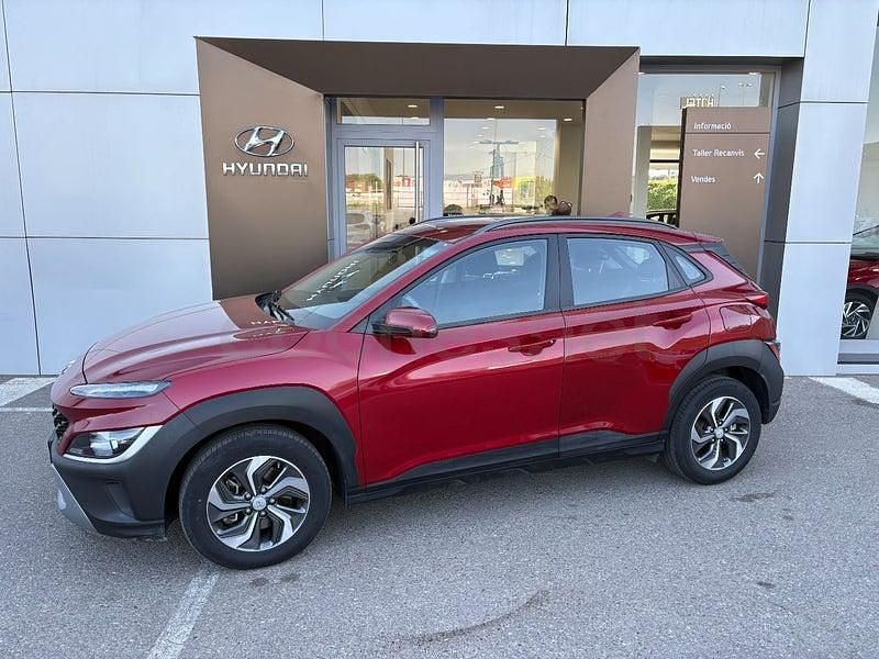 Usado Hyundai Kona 141 HP (103 kW) 2023 Vermelho SUV