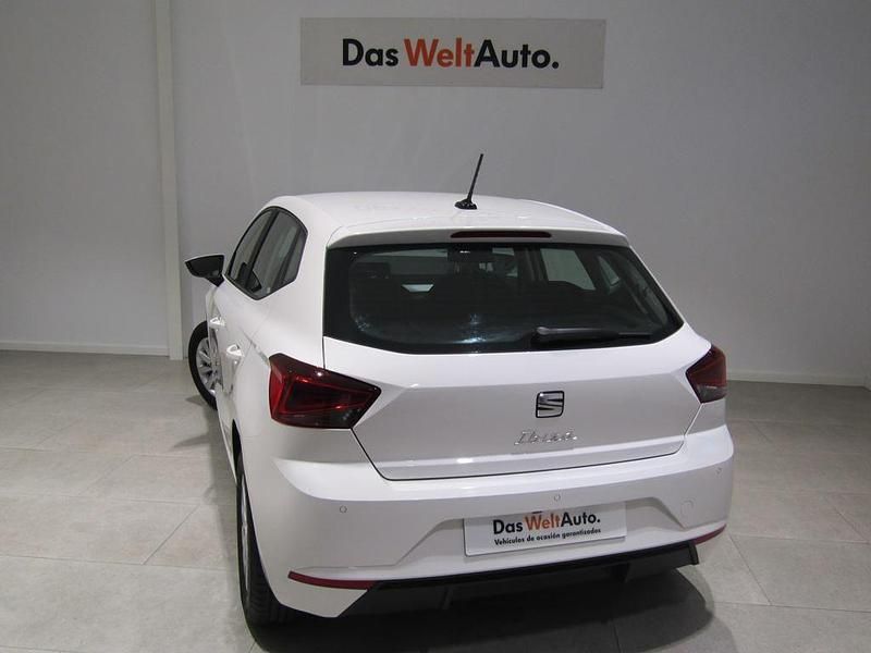 Usado Seat Ibiza Style 80 CV (58 kW) 2025 Blanco Utilitario