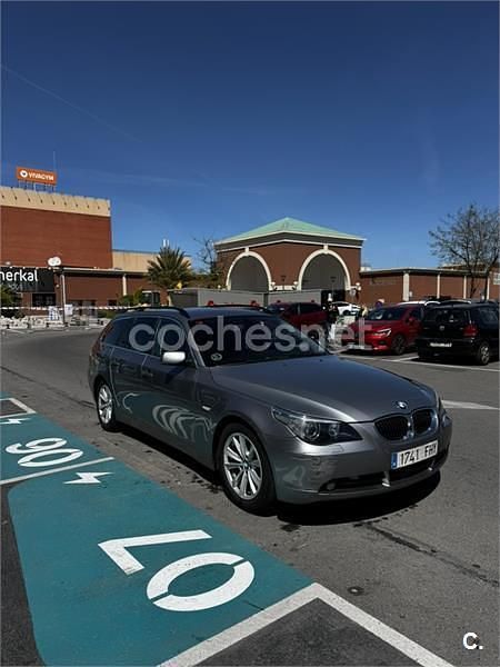 Usado BMW 530 231 CV (169 kW) 2007 Gris / plata Familiar