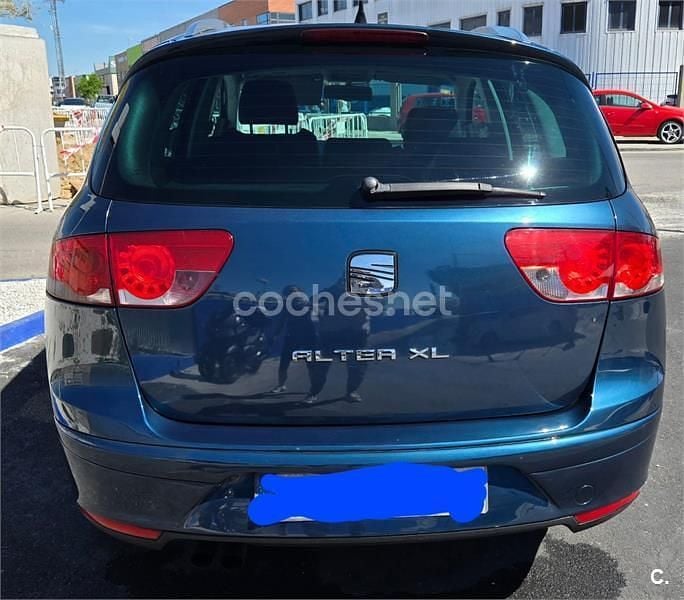 Usado Seat Altea XL Stylance 140 CV (102 kW) 2007 Azul Monovolumen