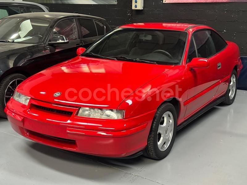 Usado Opel Calibra 115 CV (84 kW) 1990 Rojo Coupe