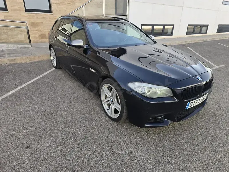 Usado BMW M550 381 CV (280 kW) 2013 Negro Familiar