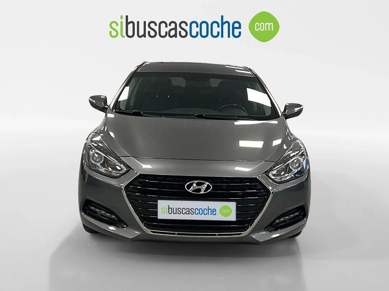 Usado Hyundai i40 115 CV (84 kW) 2016 Gris/plata Berlina