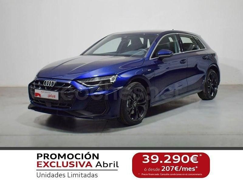 Usado Audi A3 Advanced 204 CV (150 kW) 2025 Azul Berlina