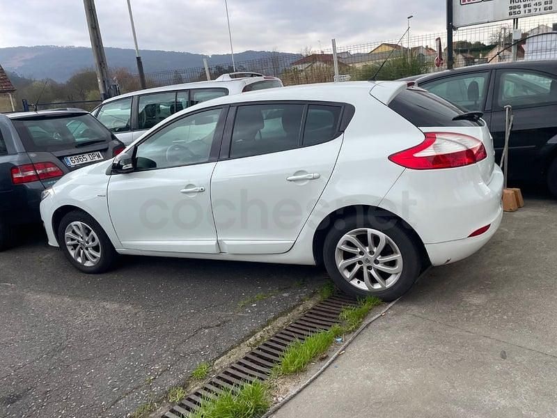Usado Renault Mégane Bose Edition 110 CV (80 kW) 2014 Blanco Berlina
