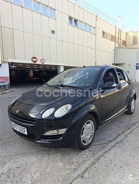 Usado Smart ForFour Pure 64 CV (47 kW) 2006 Negro Utilitario