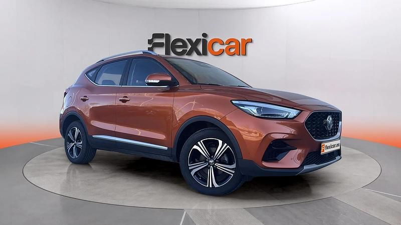 Usado MG ZS Luxury 116 HP (85 kW) 2025 Laranja SUV
