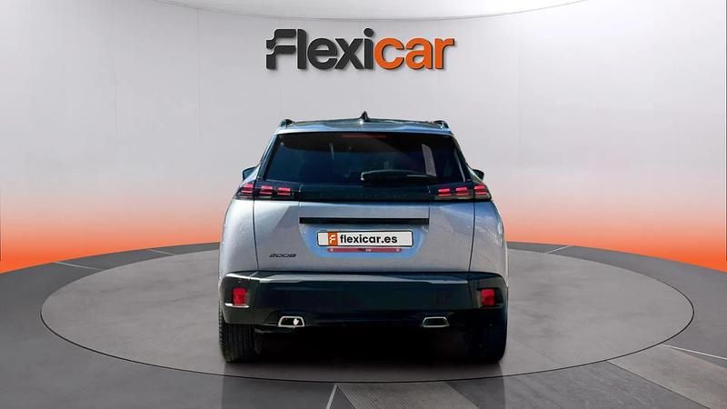 Usado Peugeot 2008 Allure 131 CV (96 kW) 2024 Gris SUV