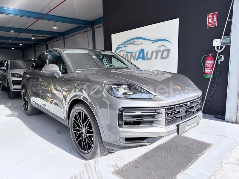 Gris / plata Usado 2024 Porsche Cayenne SUV | 109.990 € (Precio justo) - Imagen 1/4