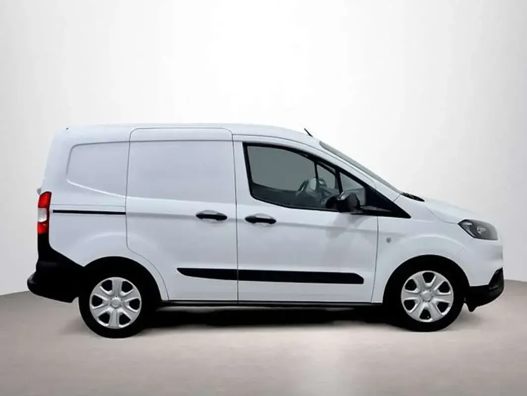 Usado Ford Transit Trend 102 CV (75 kW) 2023 Blanco Van