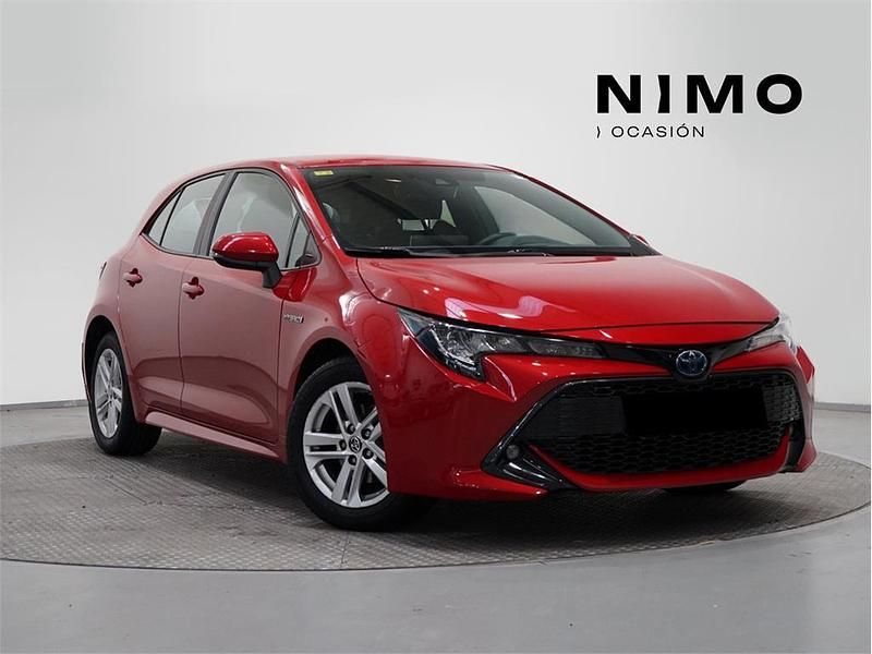 Usado Toyota Corolla Active 122 CV (89 kW) 2019 Rojo emoción Berlina