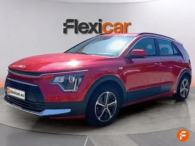 Usado Kia Niro 141 CV (103 kW) 2024 Rojo SUV