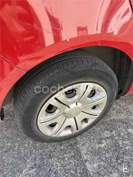 Usado Skoda Fabia 60 CV (44 kW) 2010 Rojo Berlina