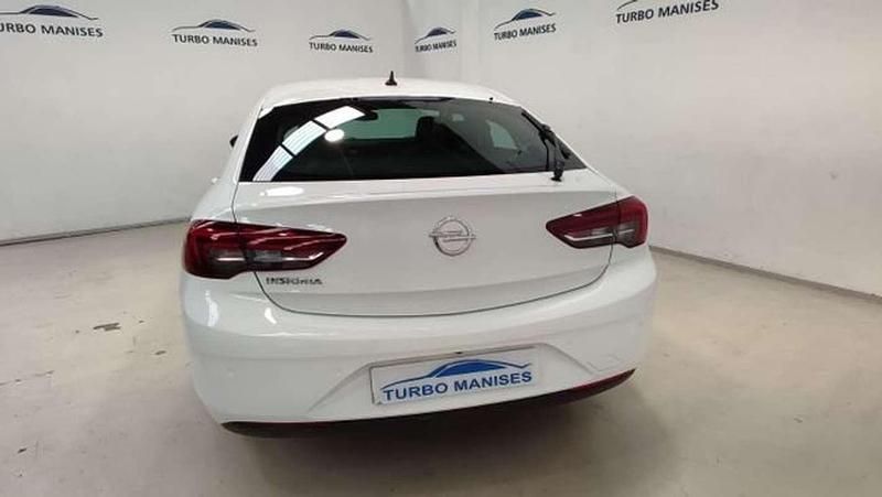 Usado Opel Insignia Innovation 166 CV (122 kW) 2020 Blanco Berlina
