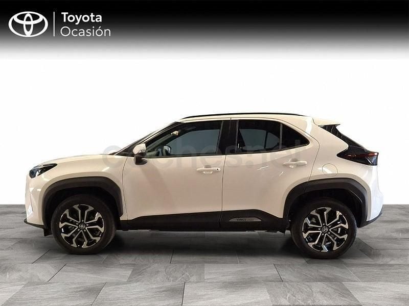 Usado Toyota Yaris Cross Active 130 CV (95 kW) 2025 Blanco SUV