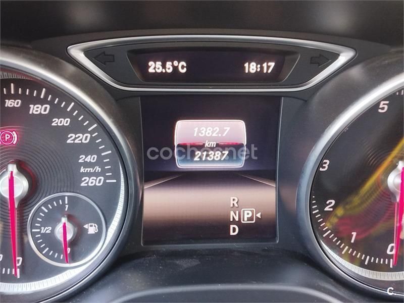 Gris / plata Usado 2018 Mercedes CLA180 Shooting Brake Familiar | 23.700 € (Precio justo) - Imagen 1/4