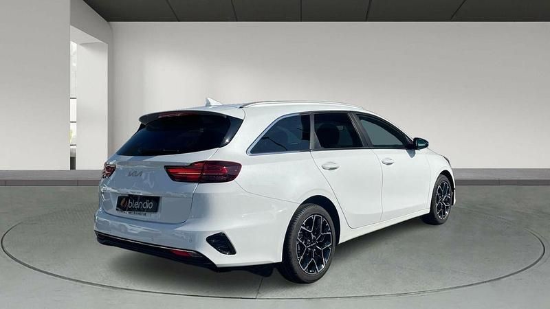 Nuevo Kia Ceed Style 120 CV (88 kW) 2025 Blanco Utilitario