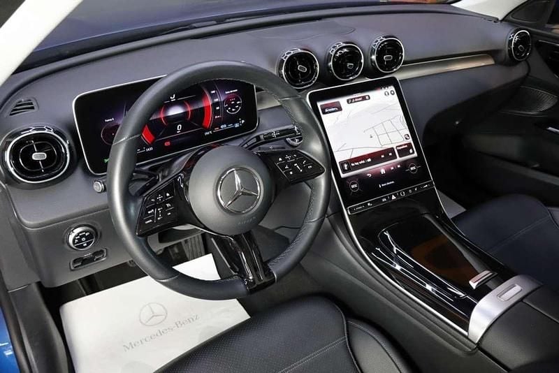 Usado Mercedes C220 200 CV (147 kW) 2022 Azul Familiar