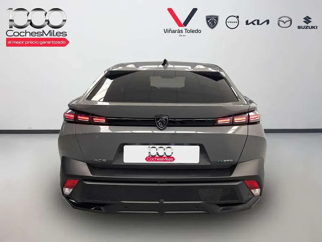 Usado Peugeot 408 Allure 181 CV (133 kW) 2025 Gris SUV