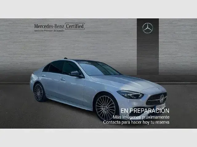 Usado Mercedes C220 200 CV (147 kW) 2023 Plata hightech Berlina