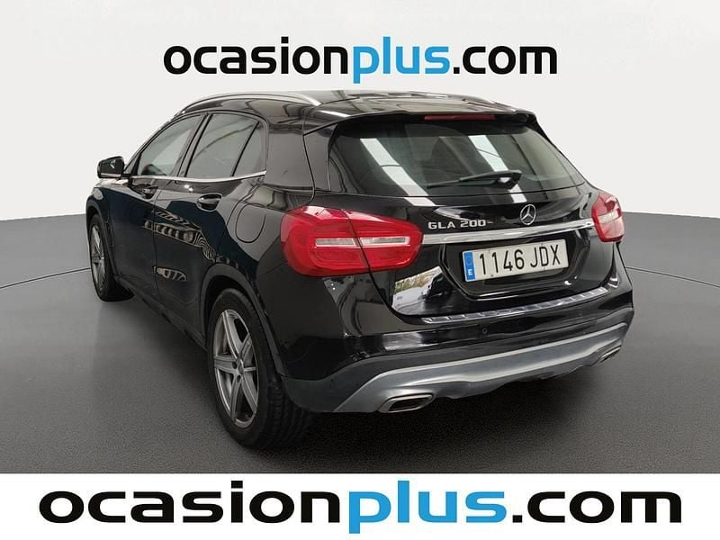 Usado Mercedes GLA200 Style 136 CV (100 kW) 2015 Negro SUV