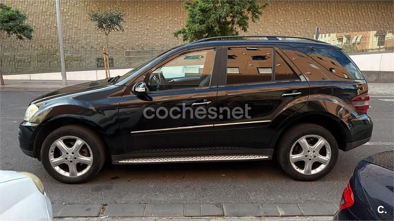 Negro Usado 2010 Mercedes ML320 SUV | 9500 € (Super precio) - Imagen 1/4