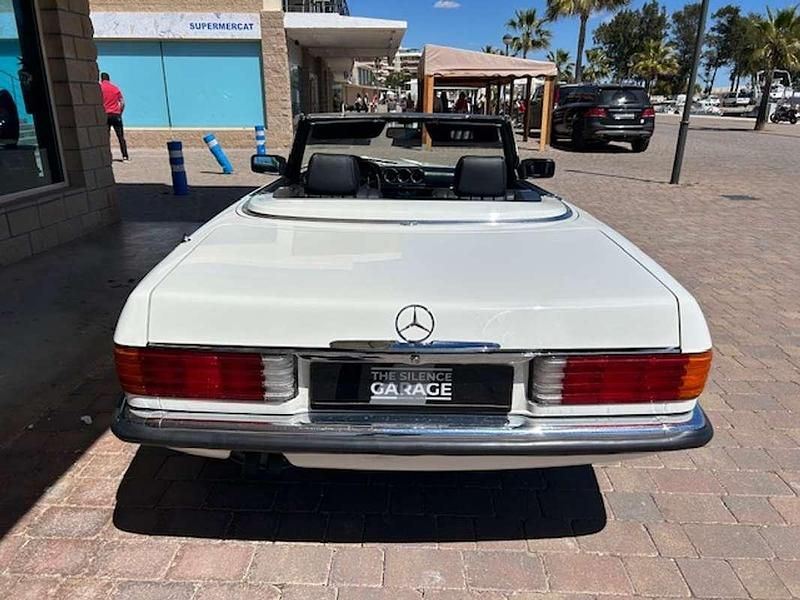 Usado Mercedes SL280 185 CV (136 kW) 1983 Blanco Descapotable