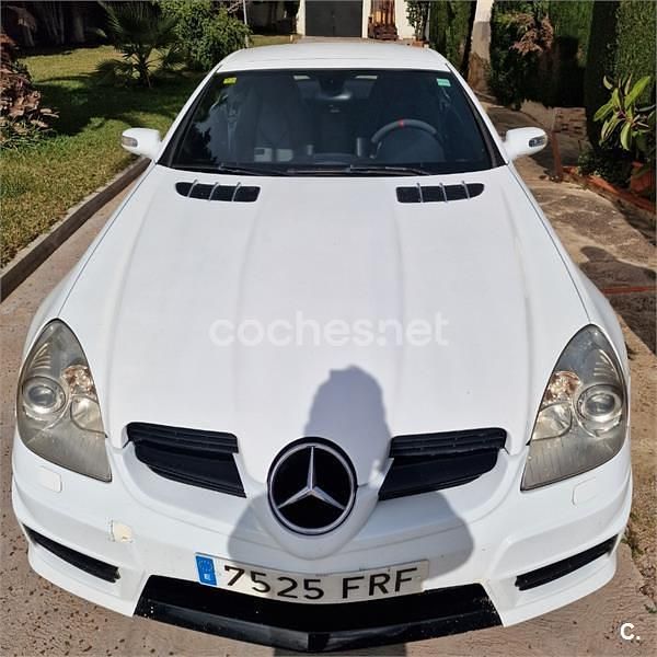 Usado Mercedes SLK200 163 CV (119 kW) 2007 Blanco Descapotable