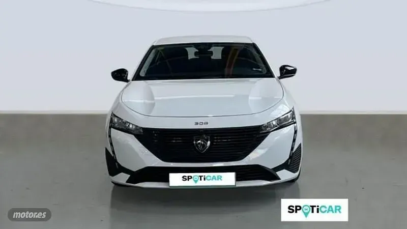 Usado Peugeot 308 Active 130 CV (95 kW) 2022 Blanco