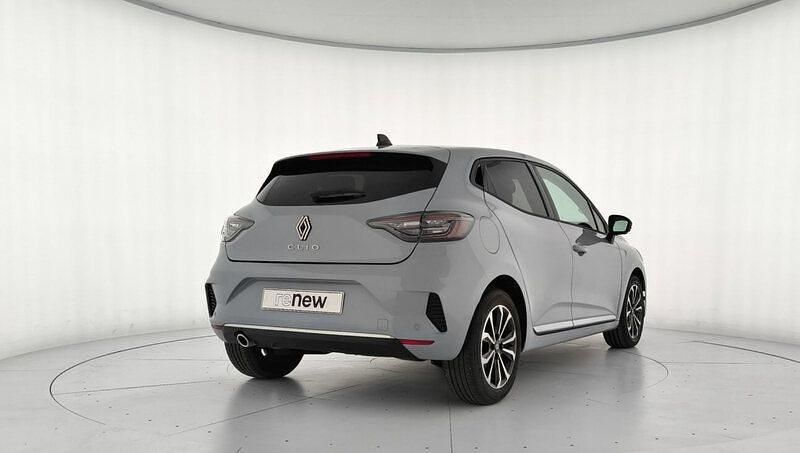 Usado Renault Clio V Techno 100 CV (73 kW) 2025 Gris Berlina