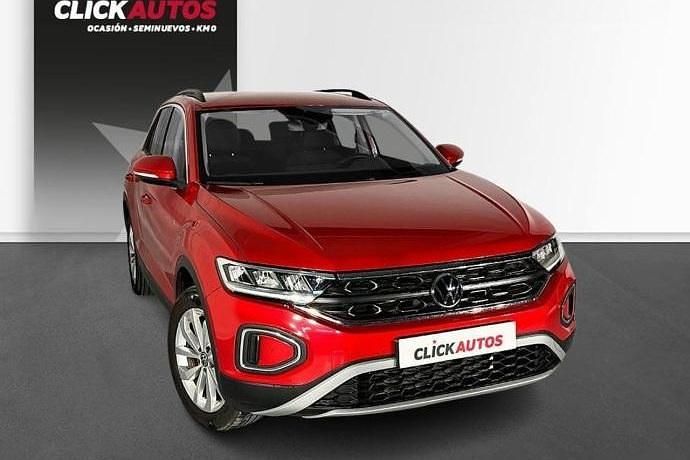 Usado VW T-Roc Life 110 CV (80 kW) 2022 Negro SUV