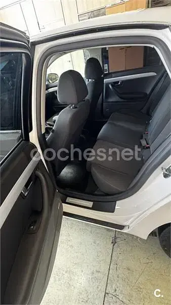 Usado Seat Exeo Ecomotive 143 CV (105 kW) 2012 Blanco Berlina