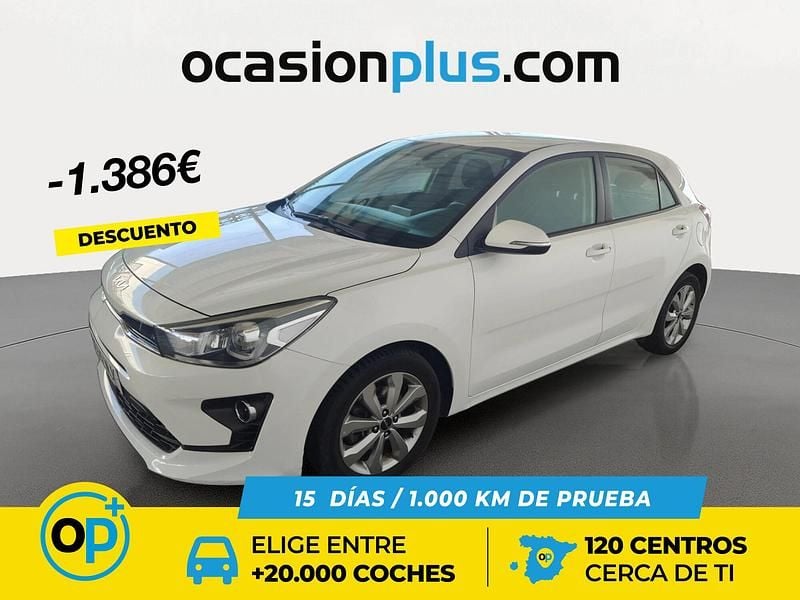 Usado Kia Rio 100 CV (73 kW) 2023 Blanco
