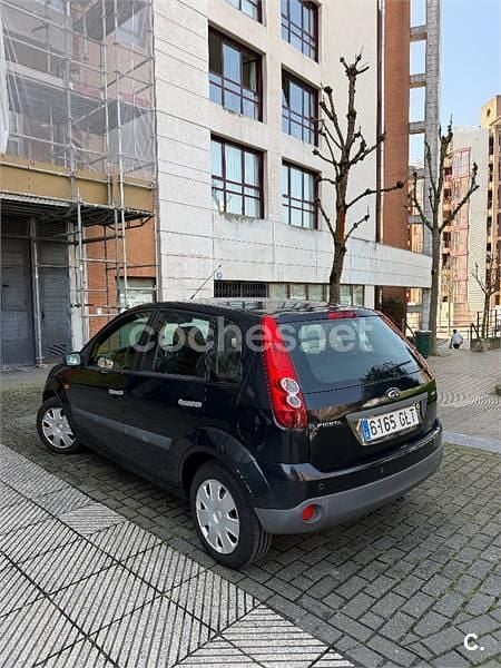 Usado Ford Fiesta Ambiente 68 HP (50 kW) 2009 Preto Citadino