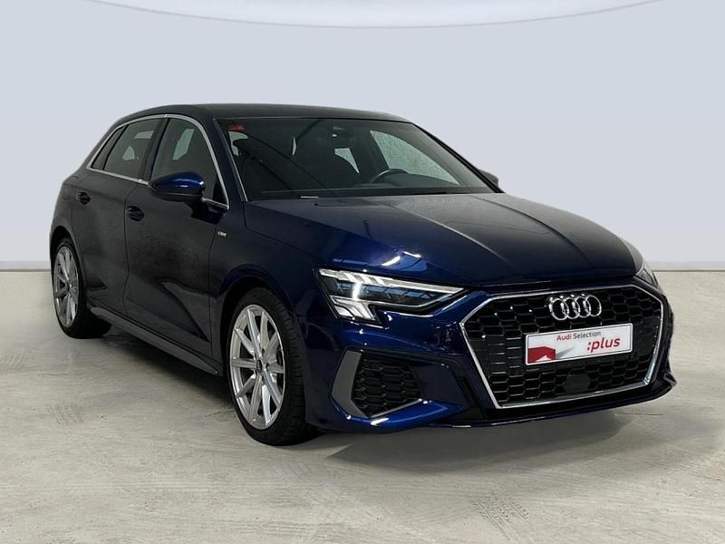 Usado Audi A3 S-Line 150 CV (110 kW) 2021 Azul Berlina