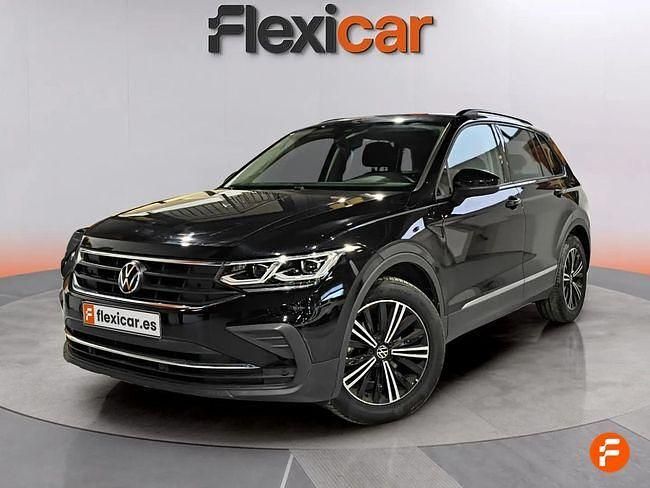 Usado VW Tiguan Life 150 CV (110 kW) 2021 Negro SUV