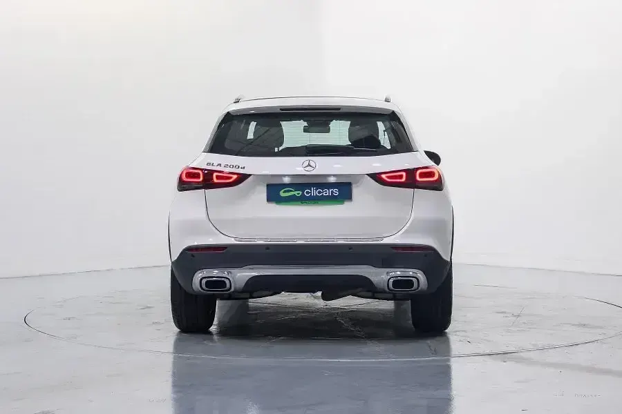 Usado Mercedes GLA200 150 HP (110 kW) 2023 Branco SUV
