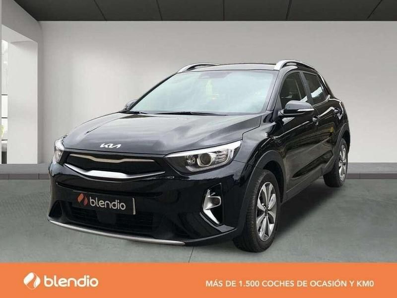 Negro Usado 2023 Kia Stonic SUV | 17.900 € (Un poco caro) - Imagen 1/4