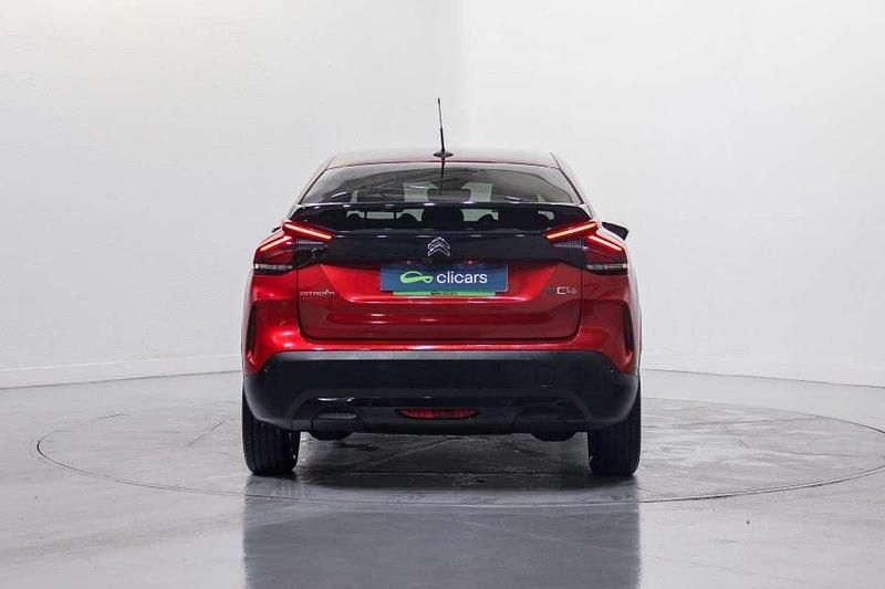 Usado Citroën e-C4 Shine 100 kW (136 CV) 2021 Rojo Berlina