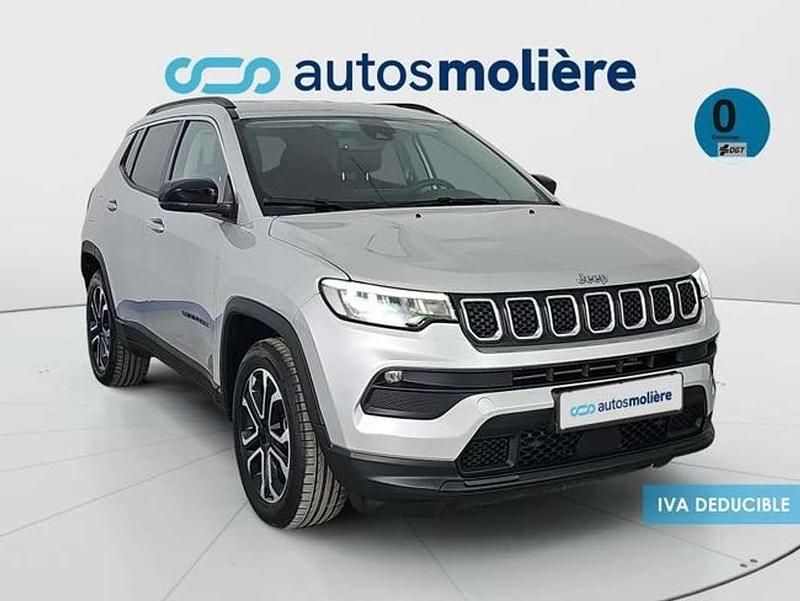 Usado Jeep Compass Limited 190 CV (139 kW) 2022 Gris SUV