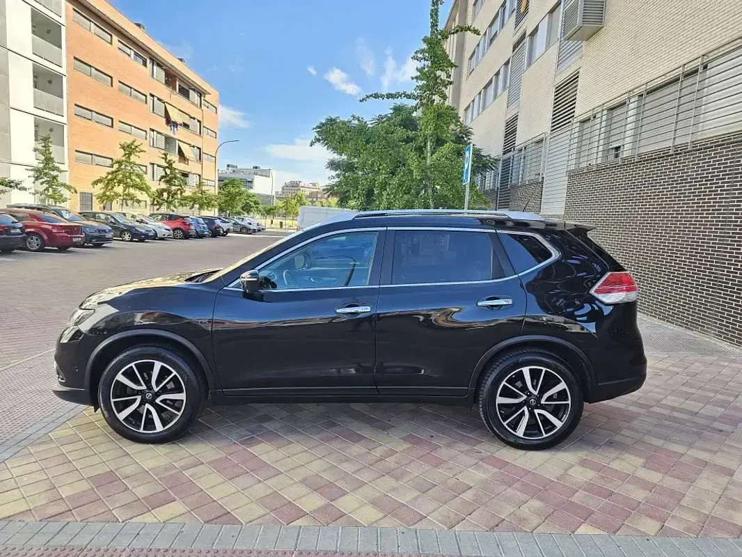 Usado Nissan X-Trail Tekna 131 CV (96 kW) 2015 Negro SUV