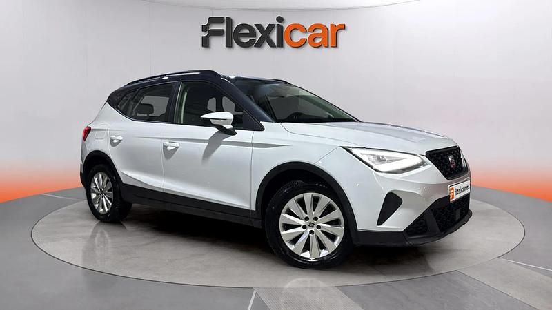 Usado Seat Arona Style 116 CV (85 kW) 2022 Blanco SUV