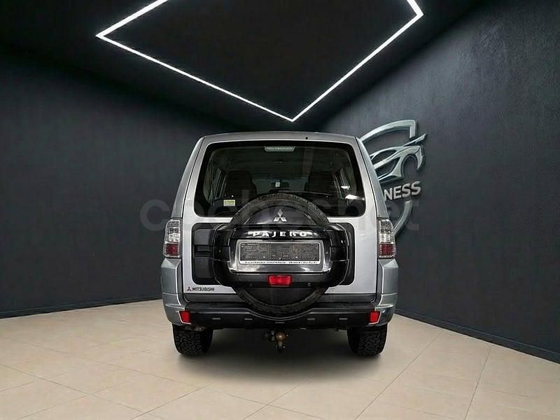 Usado Mitsubishi Montero Motion 200 CV (147 kW) 2013 Gris / plata SUV