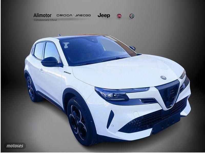 Blanco Nuevo 2025 Alfa Romeo Junior Edizione Speciale SUV | 32.100 € (Precio justo) - Imagen 1/4