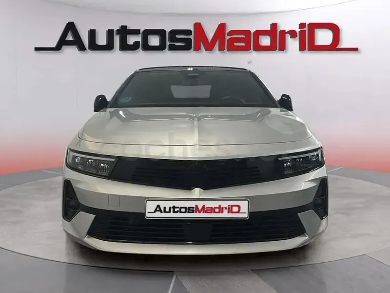 Usado Opel Astra 130 CV (95 kW) 2024 Gris / plata Utilitario